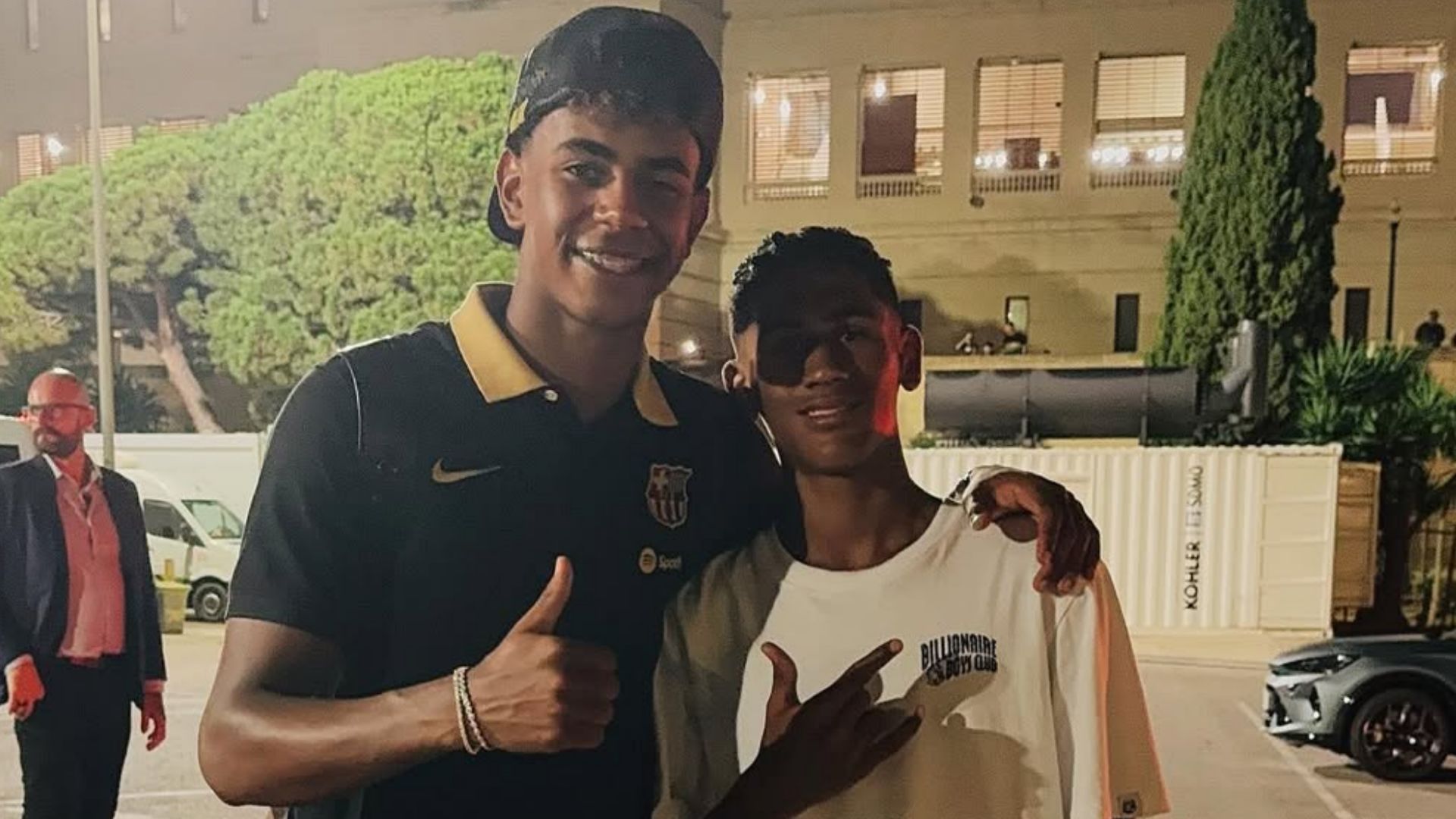 Manchester United hand extraordinary squad number to young starlet